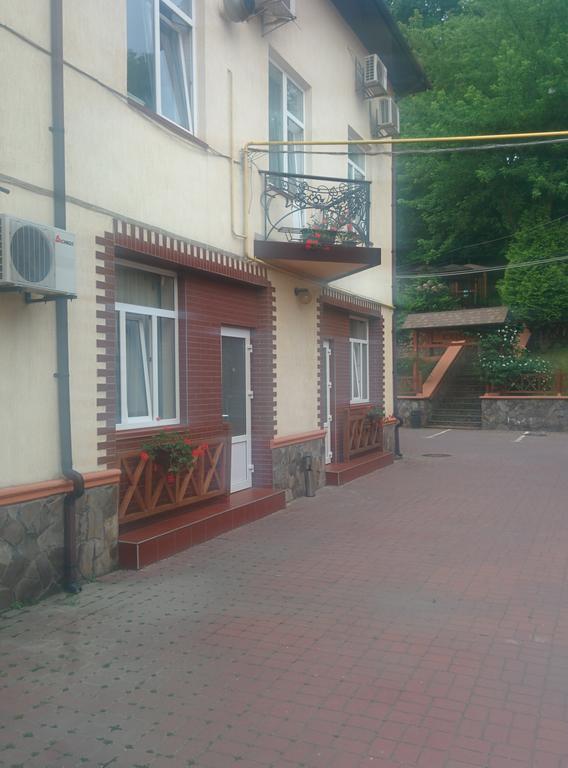 Kaiser Hotel Černovice Exteriér fotografie