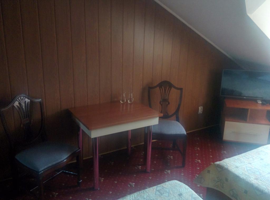 Kaiser Hotel Černovice Exteriér fotografie